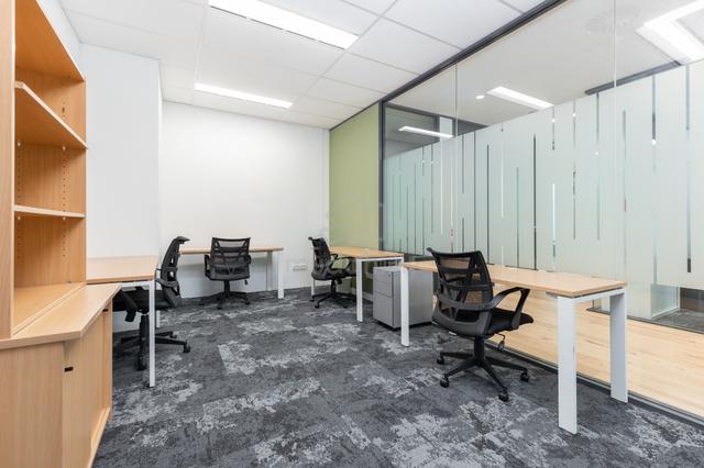 Private office to your business’ needs in Regus Solaris Mont Kiara 1