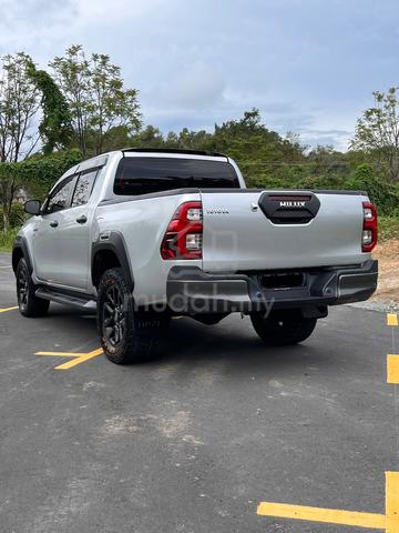 2022 Toyota HILUX 2.8 ROGUE (A) - 5