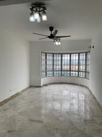 Spacious Condo For Sale At Sri Intan 1