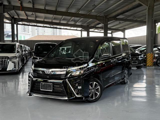 91k KM NEGO 2021 Toyota VOXY ZS KIRAMEKI III - 1