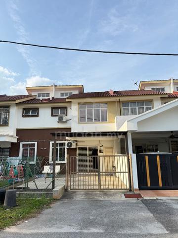 Teres 2 Tingkat Untuk Dijual Taman Bunga Raya 1