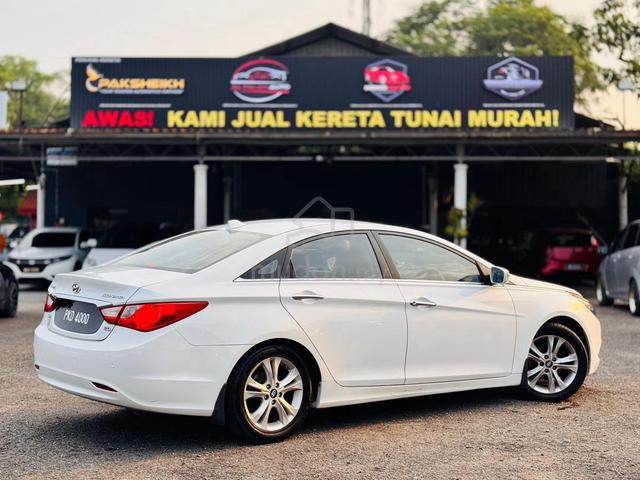 2011 Hyundai SONATA 2.0 (A) - 3