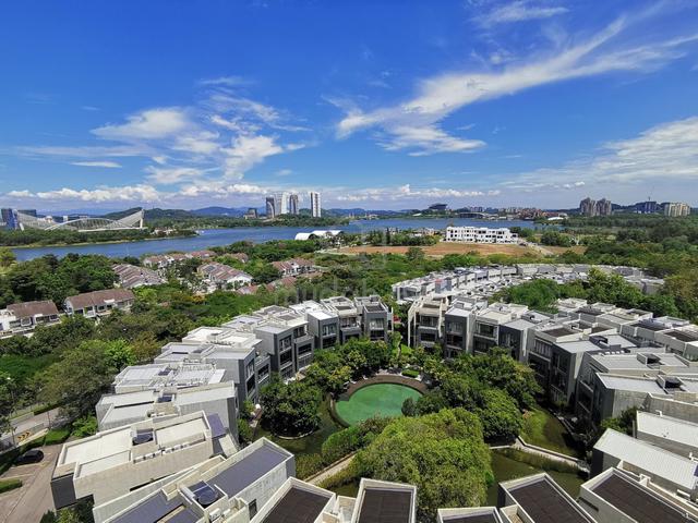 Mirage By The Lake 1