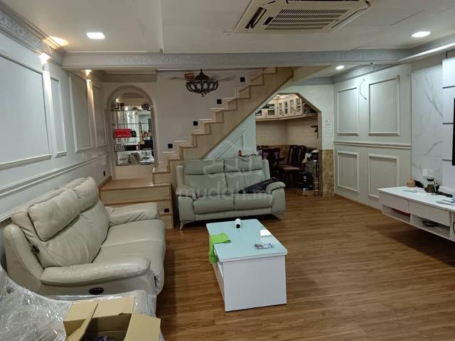 2 Storey Terrace house Taming Jaya freehold 1