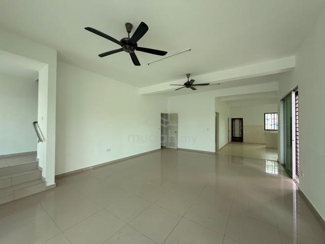 Corner Bandar Sri Sendayan House For Sale 1