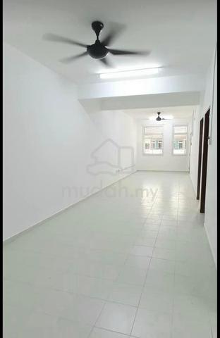Townhouse Senai Scientex Jaya Low Deposit Near Highway 1