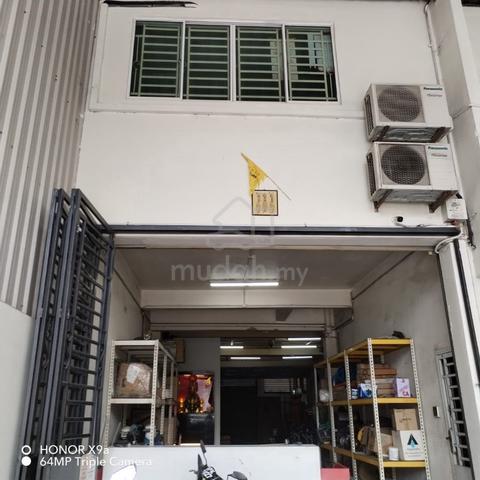 1.5 Storey Terrace Factory For Sale @ Skudai area 1