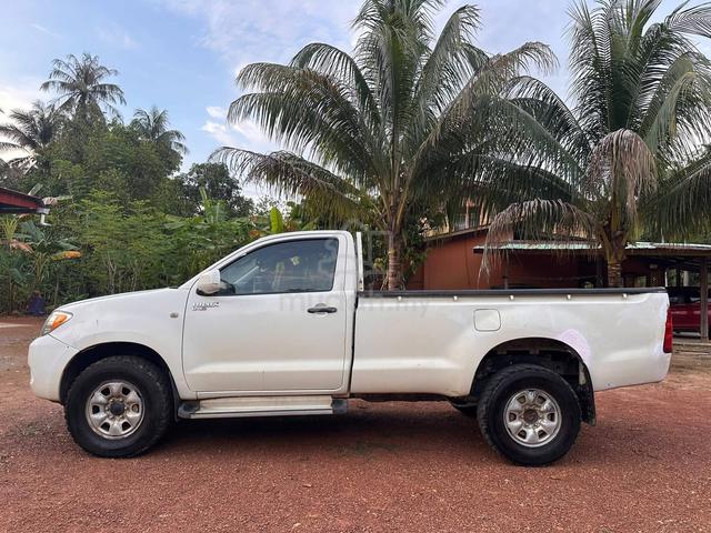 2009 Toyota HILUX Single Cab (M) - 5
