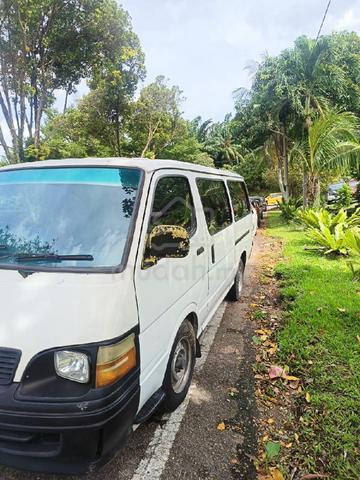 2002 Toyota HIACE 2.4 LH112R (M) - 3