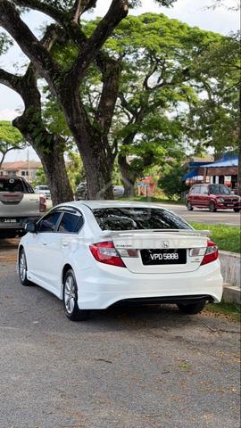 2014 Honda CIVIC 1.5 (HYBRID) (A) - 2