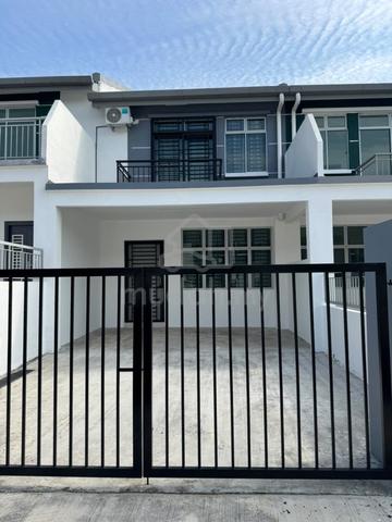 Pulai Mutiara / semi Furnished / 4 bedroom / Skudai / Gelang patah 1