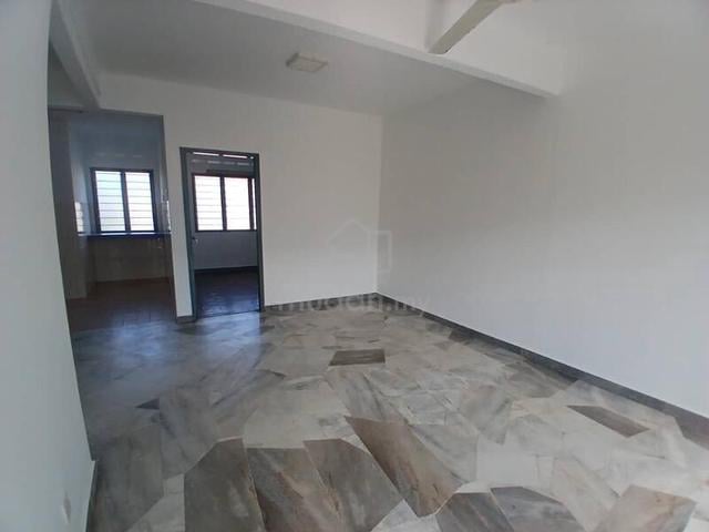 Goodyear Court 2 1