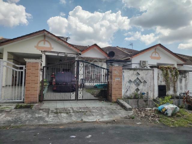 [RENOVATED & EXTENDED]  1-Storey Terraced House (Intermediate) 1