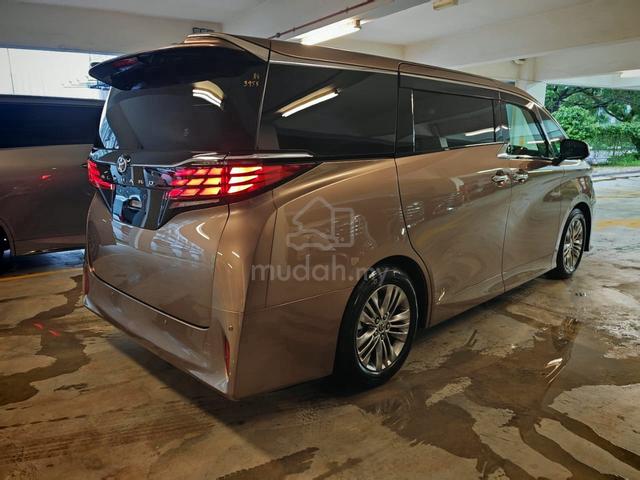 2024 Toyota ALPHARD 2.5 Z, GOLD Body Colour - 5