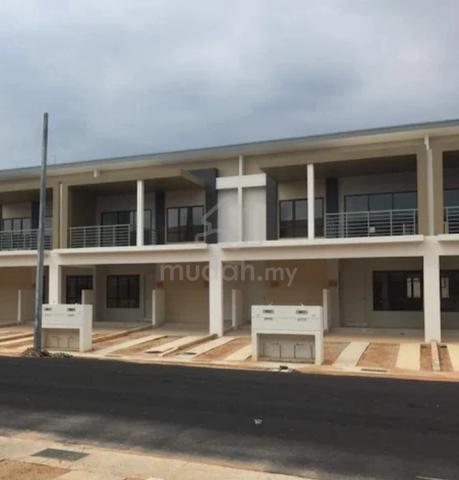 ground floor townhouse villa kesuma semenyih selangor 1