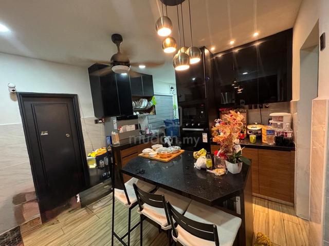 2 Storey Terrace at Taman Puncak Saujana, Kajang For Sale 1