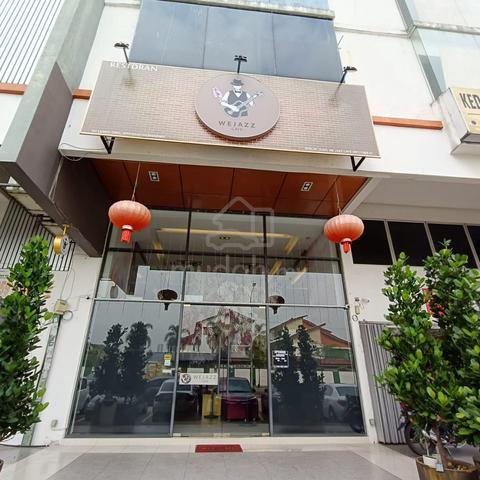 2 units ( 3.5 sty Shop Lot ) at Sri Utara Business Park off Jalan Ipoh 1