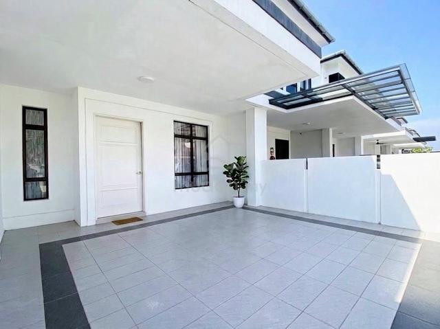 Eco Grandeur Graham Garden 2 Storey Terrace G&G 4R3B 1