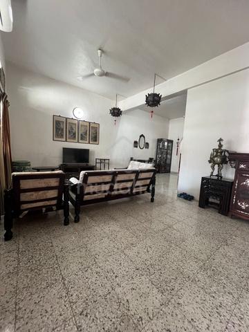 Island Glades 2-Storey Terrace 1400sf Renovated & Furnished 3+1-Rooms 1