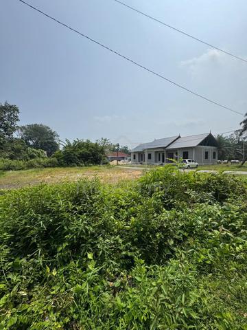 Lot Banglo Kg Padang Pak Chik,Alur Limbat,Bukit Payong Tanah Gred AAA 1