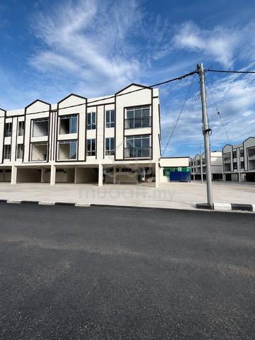 Townhouse (Blok B) di Parit Buntar, Perak 1