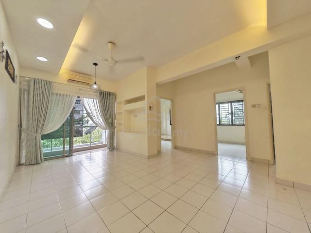 Danga View Apartment 1