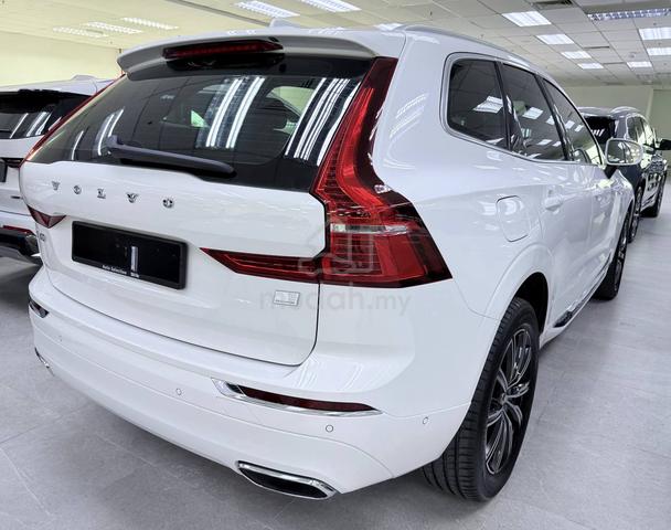 2021 Volvo XC60 Recharge T8 Inscription Plus 2.0L - 5