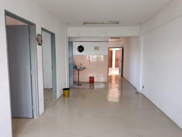 Taman Kosaso Apartment Mawar Bukit Beruntung SG Buaya 1