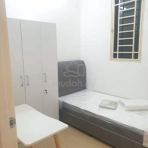 Single Room Female Muslim KLTS Traders Square Jalan Gombak 1
