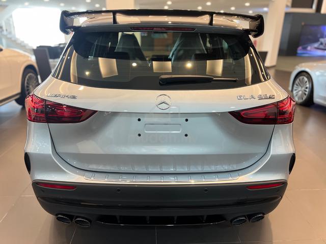 **REBATE 130K **2024 Mercedes Benz GLA45 S AMG - 2