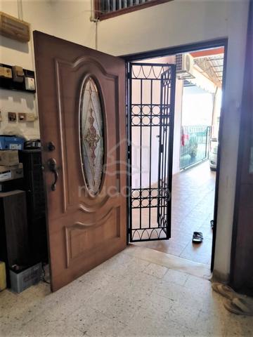 Taman Paroi Jaya 2Sty House negotiable 1