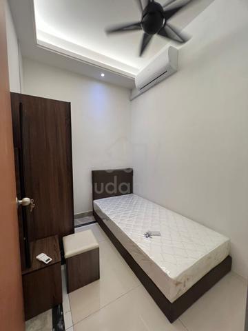 R & F PHASE 1 SINGLE ROOM FULLY FURNISHED Walking Distance To CIQ 1