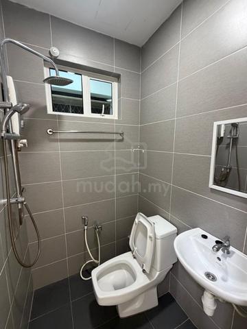Bayan Lepas Most Cheapest Master Room For Rent ! 1