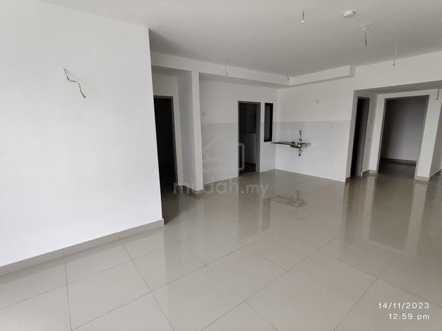 Avia Plus, Bandar Country Homes 1