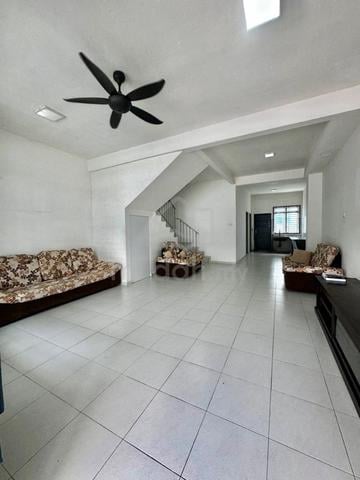 For Rent / Senai Scientex Utama / Double Storey House / Near AirPort 1