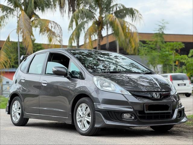 2013 Honda JAZZ 1.3 (HYBRID) FACELIFT (A) - 1