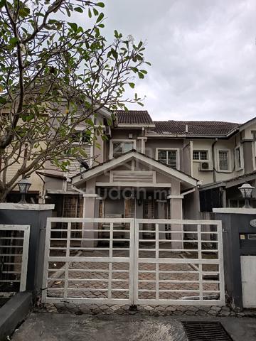 Double Storey Intermediate 24x75 Putra Indah, Putra Heights 1
