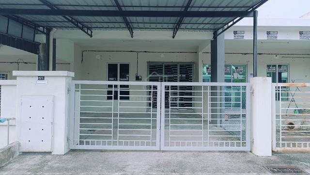 Single Storey Taman Zamrud, Batu Kikir Negeri Sembilan 1