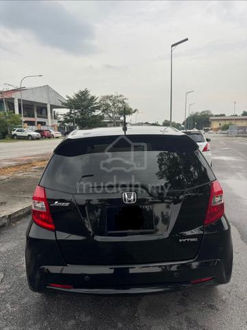2013 Honda JAZZ 1.5 FACELIFT (A) - 4