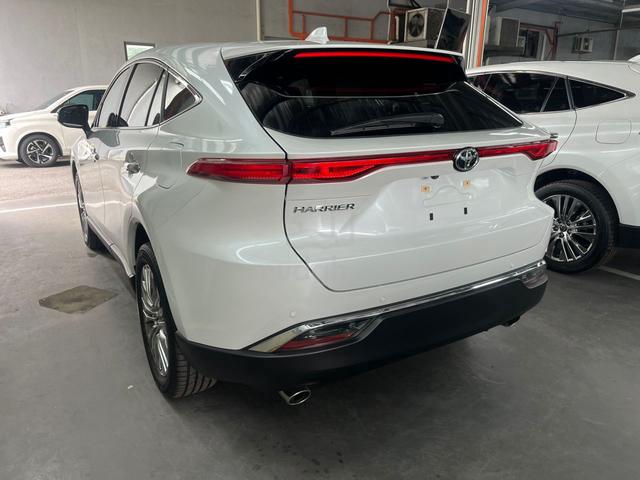 7K km 2025 Toyota HARRIER Z JBL Panoramic Roof - 2