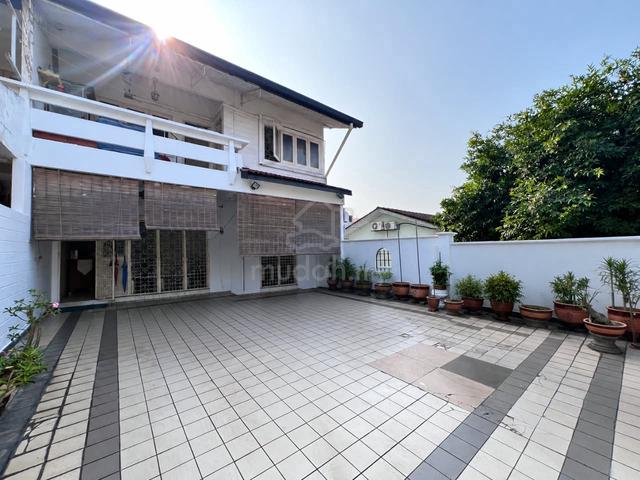 HOT AREA🔥 ENDLOT Double Storey Teres Taman Seapark PJ Near Paramount 1