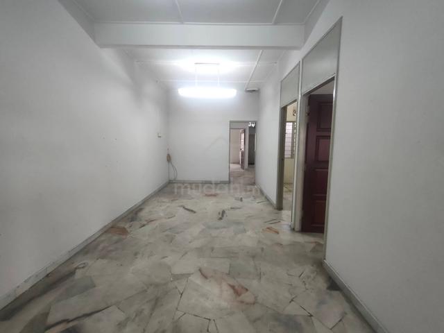 Klang Jalan Meru Near LRT Station (SA19) Single Storey House 1