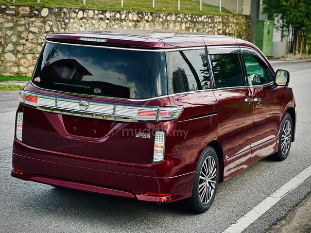 2022 Nissan ELGRAND 2.5 Premium Full Leather - 2