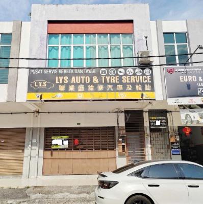 Cheap Below Value 2-storey shop lot  Panorama Lapangan Perdana Ipoh 1