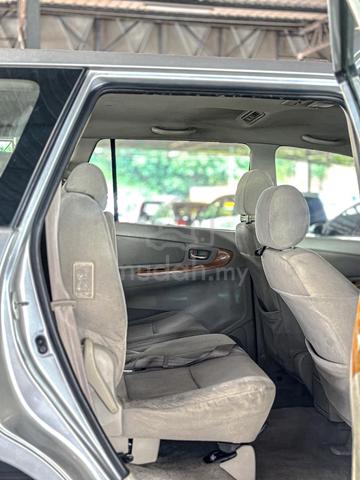 2009 Toyota INNOVA 2.0 G FACELIFT (A) - 4