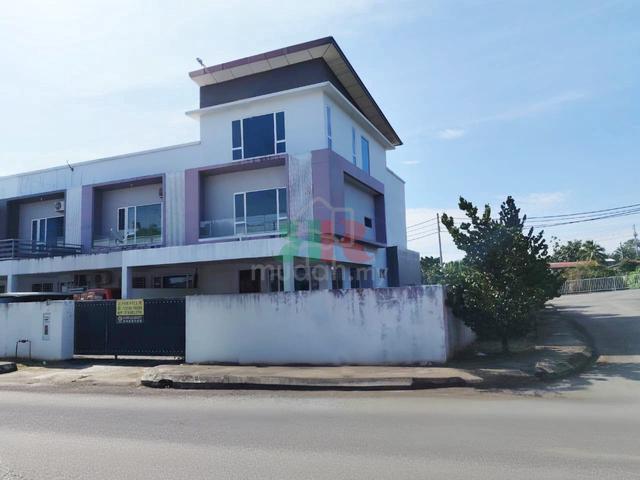 2½Storey Terrace Corner House Taman Residen 88, Jln Bunga Raya, Tawau 1