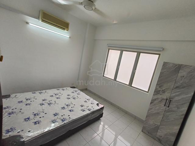 Pelangi Damansara Condo Block G female room MRT mutiara Damansara 1