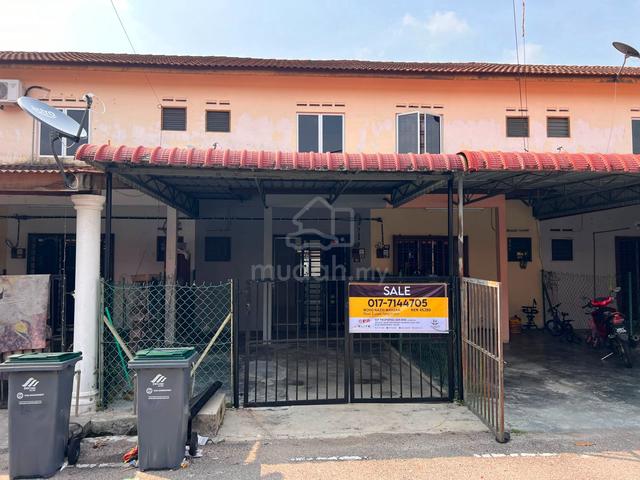 Double Storey (Low Medium Cost) Jalan Sri Nilam Tangkak Johor For Sale 1
