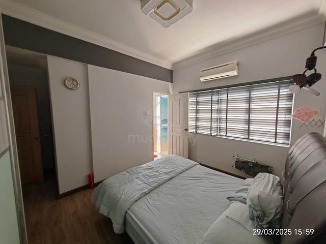 Gambier Heights 5