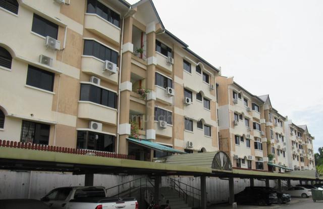 Likas Court 1